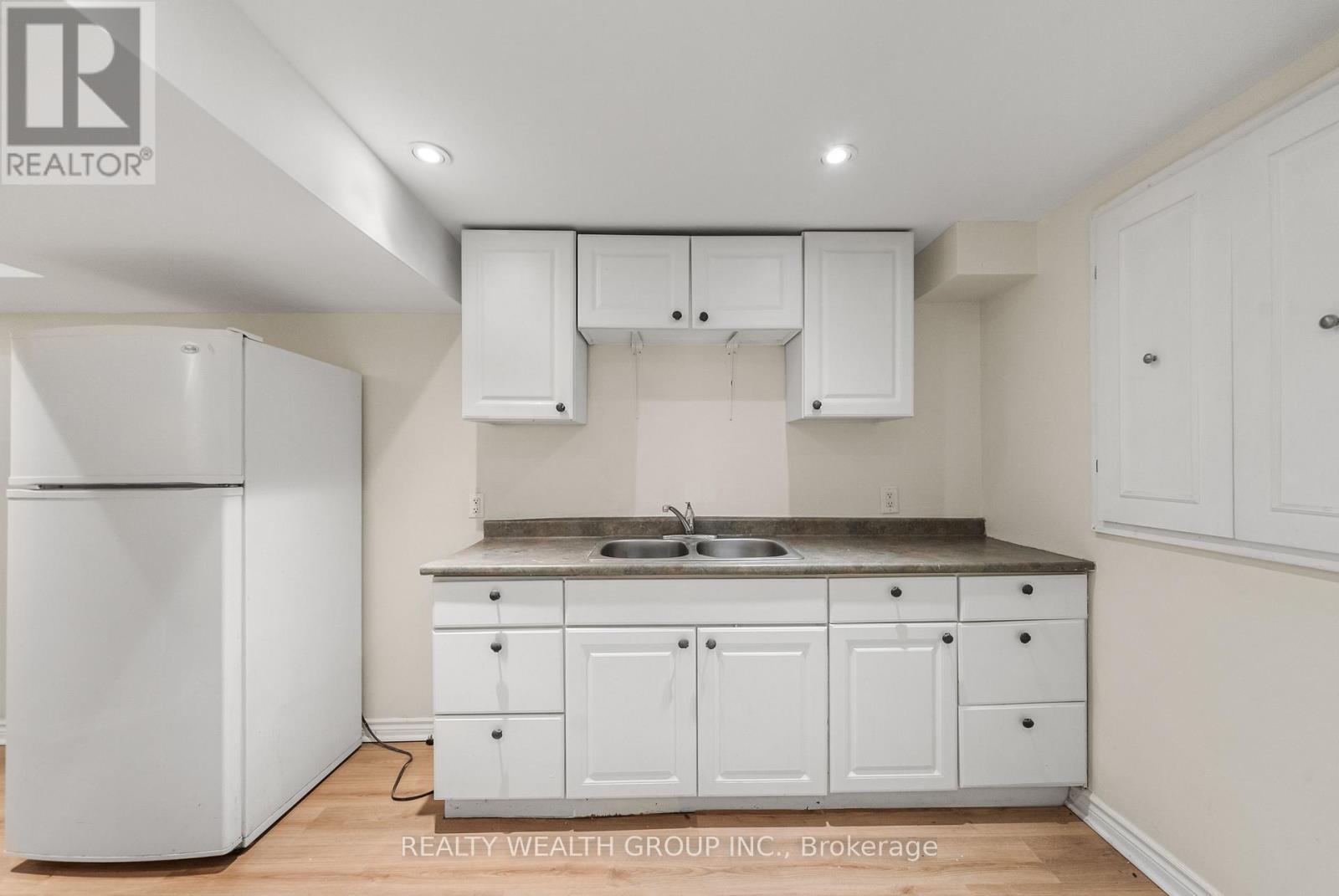514 Grove Street E, Barrie (Grove East), Ontario  L4M 5Z2 - Photo 36 - S13681324
