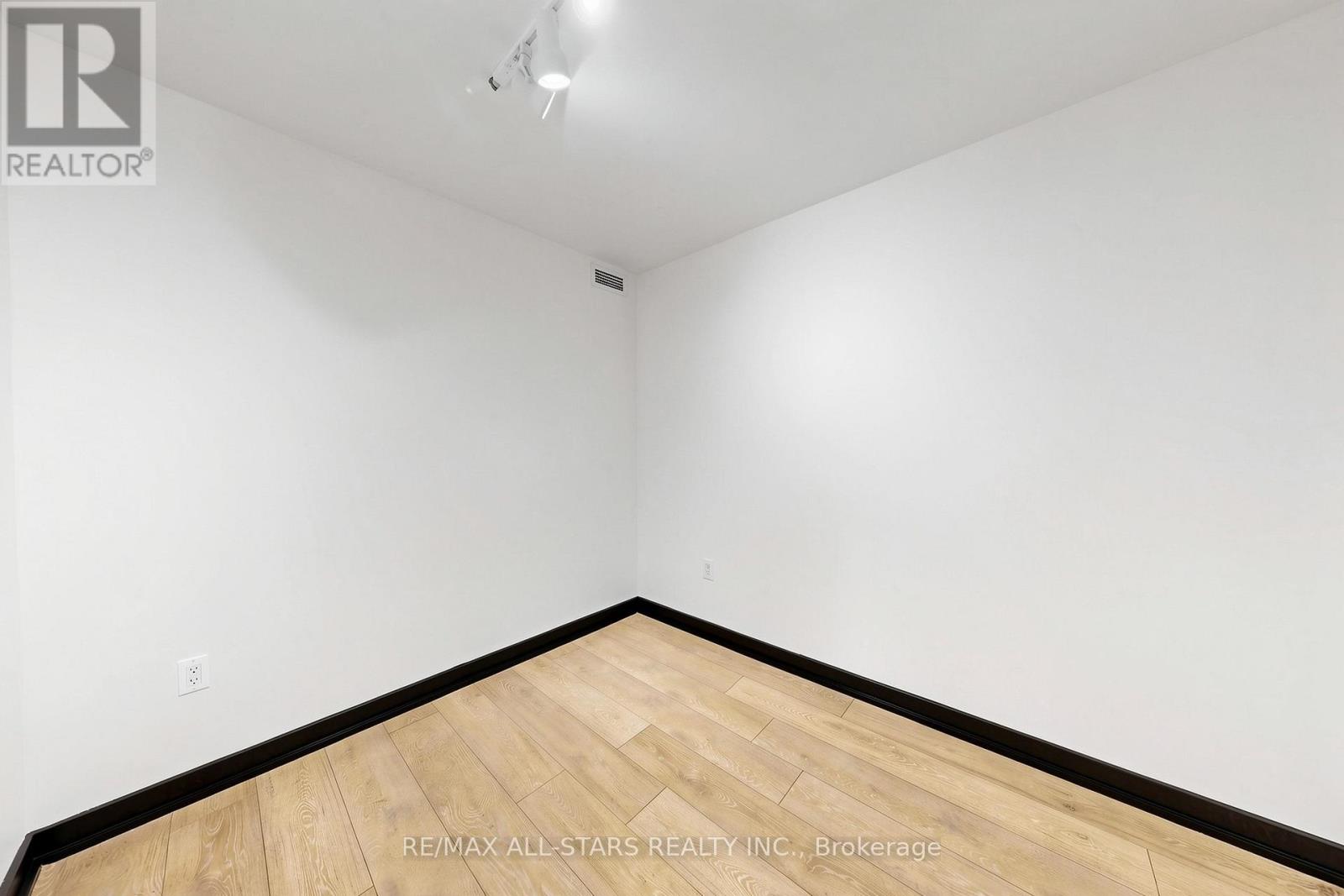 110 Fort York Boulevard, Toronto, Ontario M5V 4A7 - Photo 26 - C13469940
