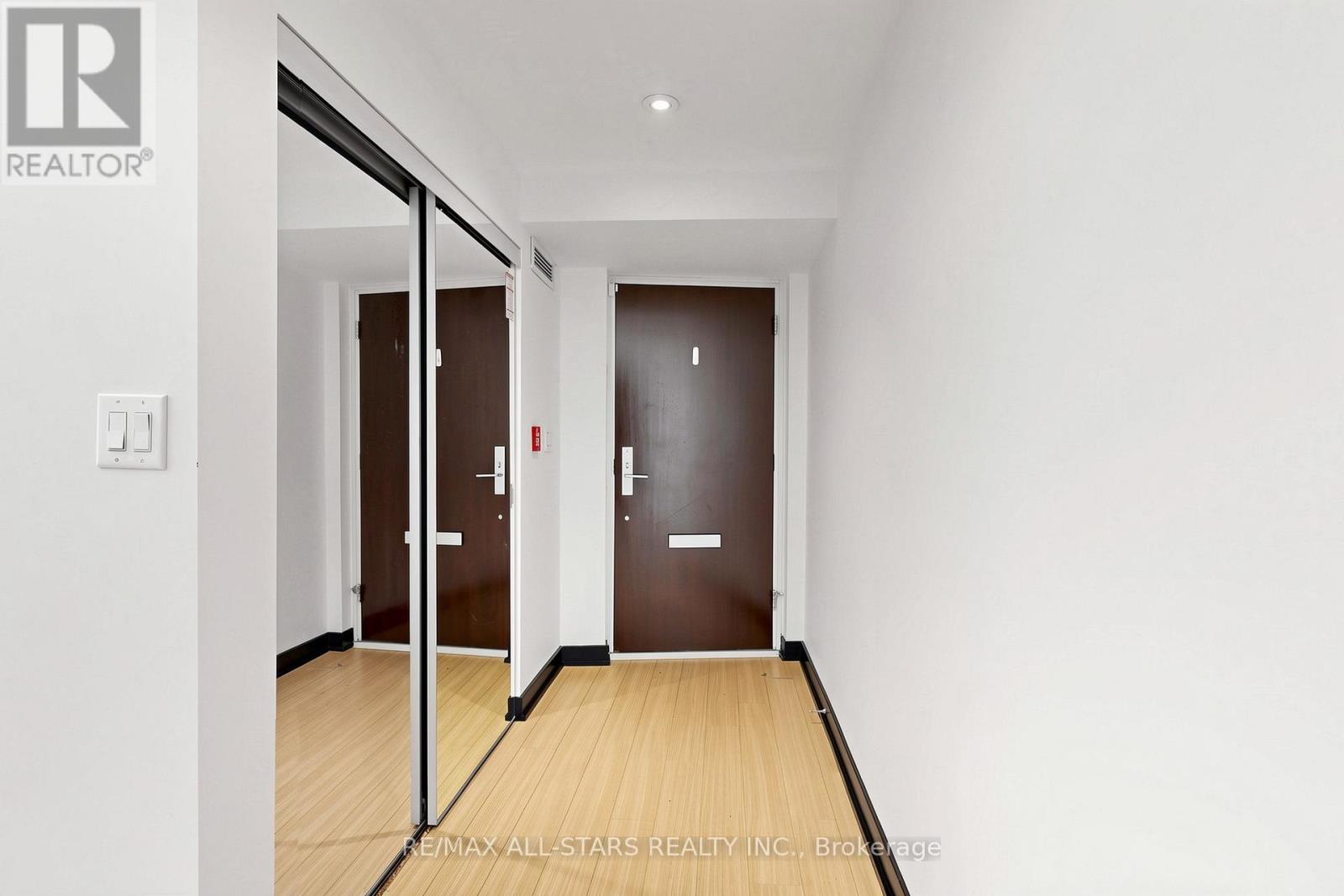 110 Fort York Boulevard, Toronto, Ontario M5V 4A7 - Photo 32 - C13469940