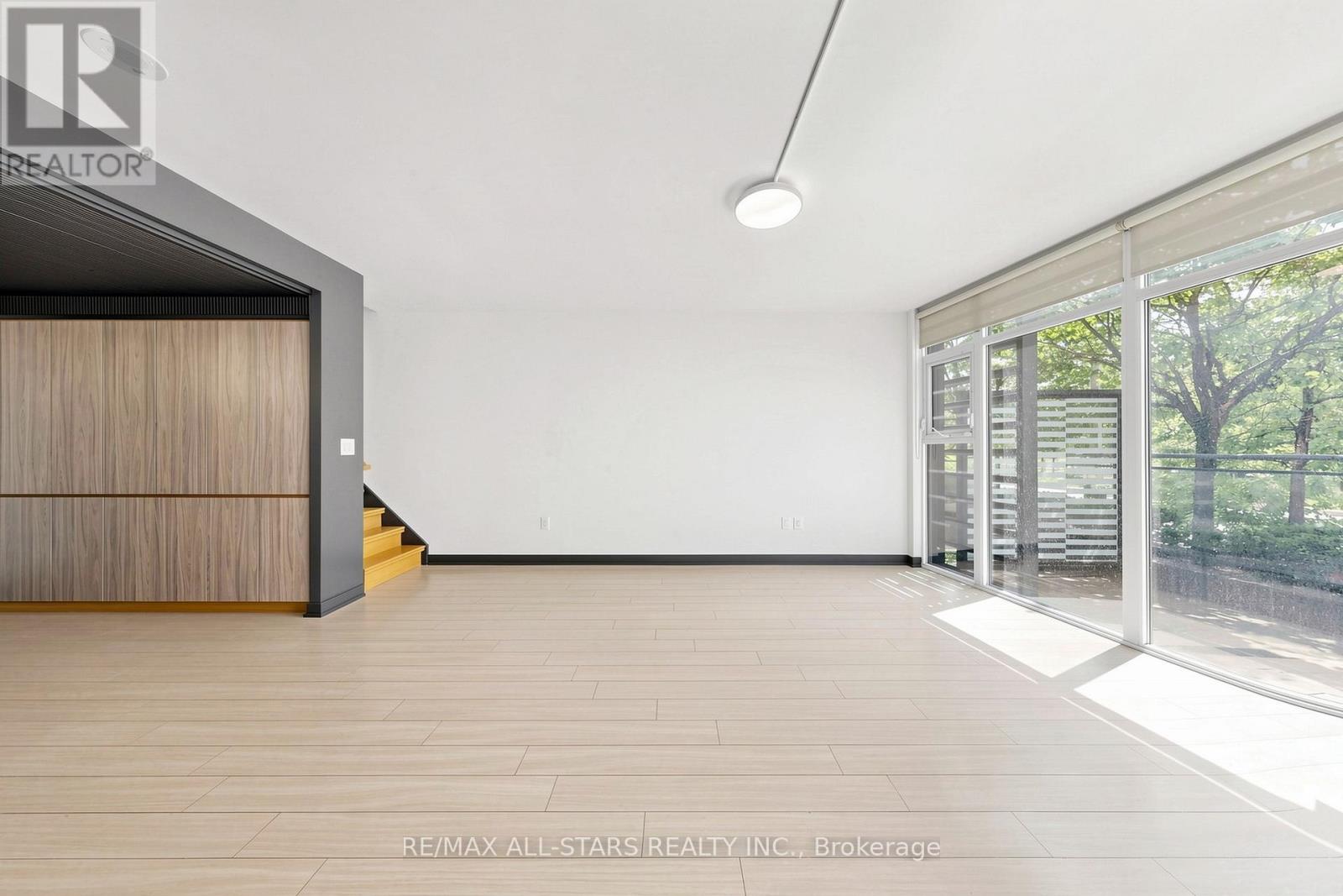 110 Fort York Boulevard, Toronto, Ontario M5V 4A7 - Photo 4 - C13469940