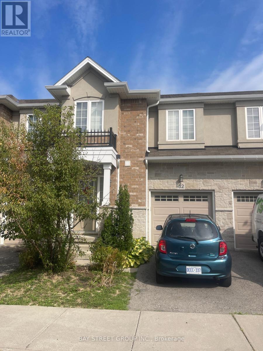 32 - 90 RAYMOND ROAD, Hamilton, Ontario