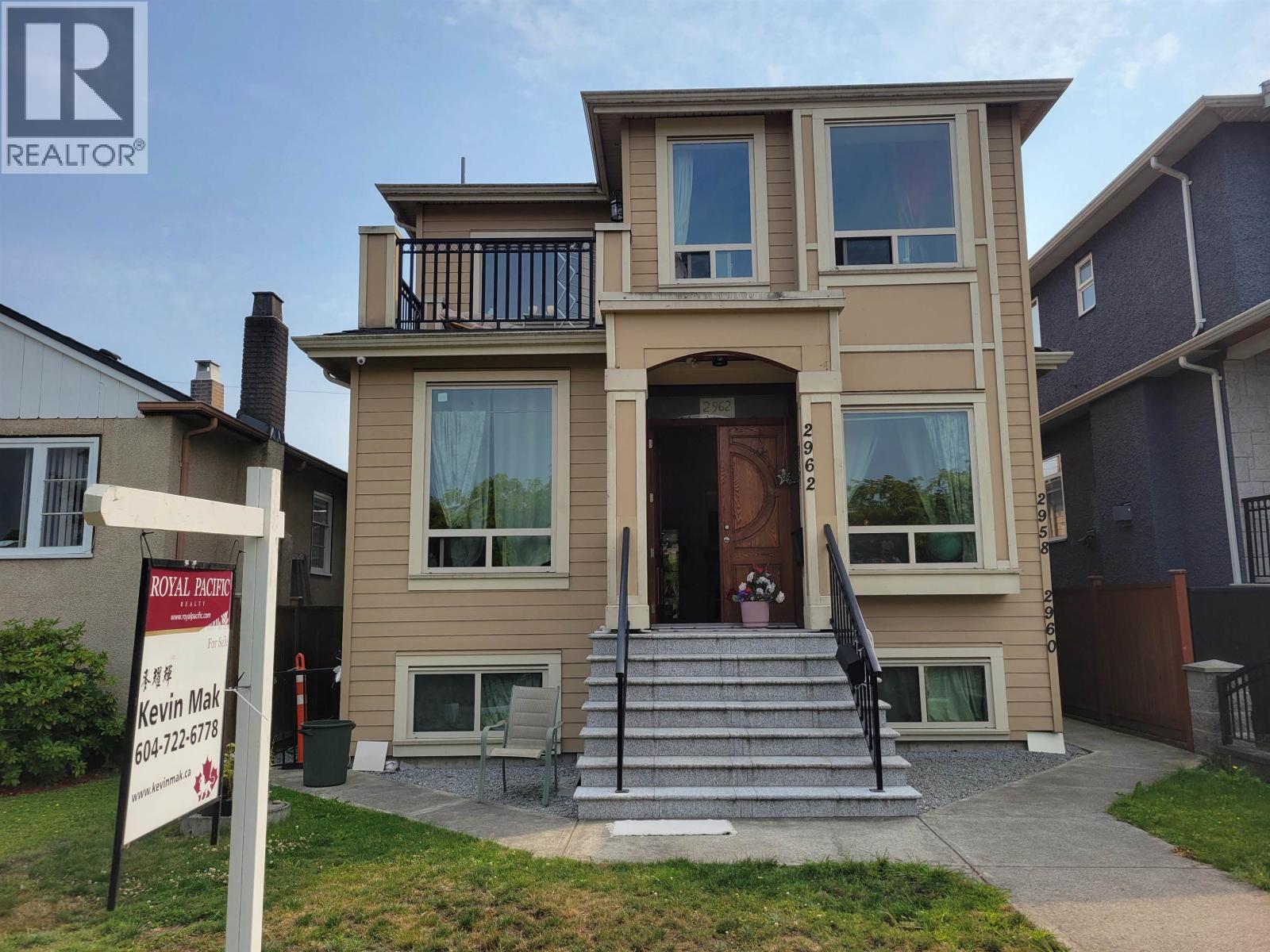 2962 KITCHENER STREET, Vancouver, British Columbia