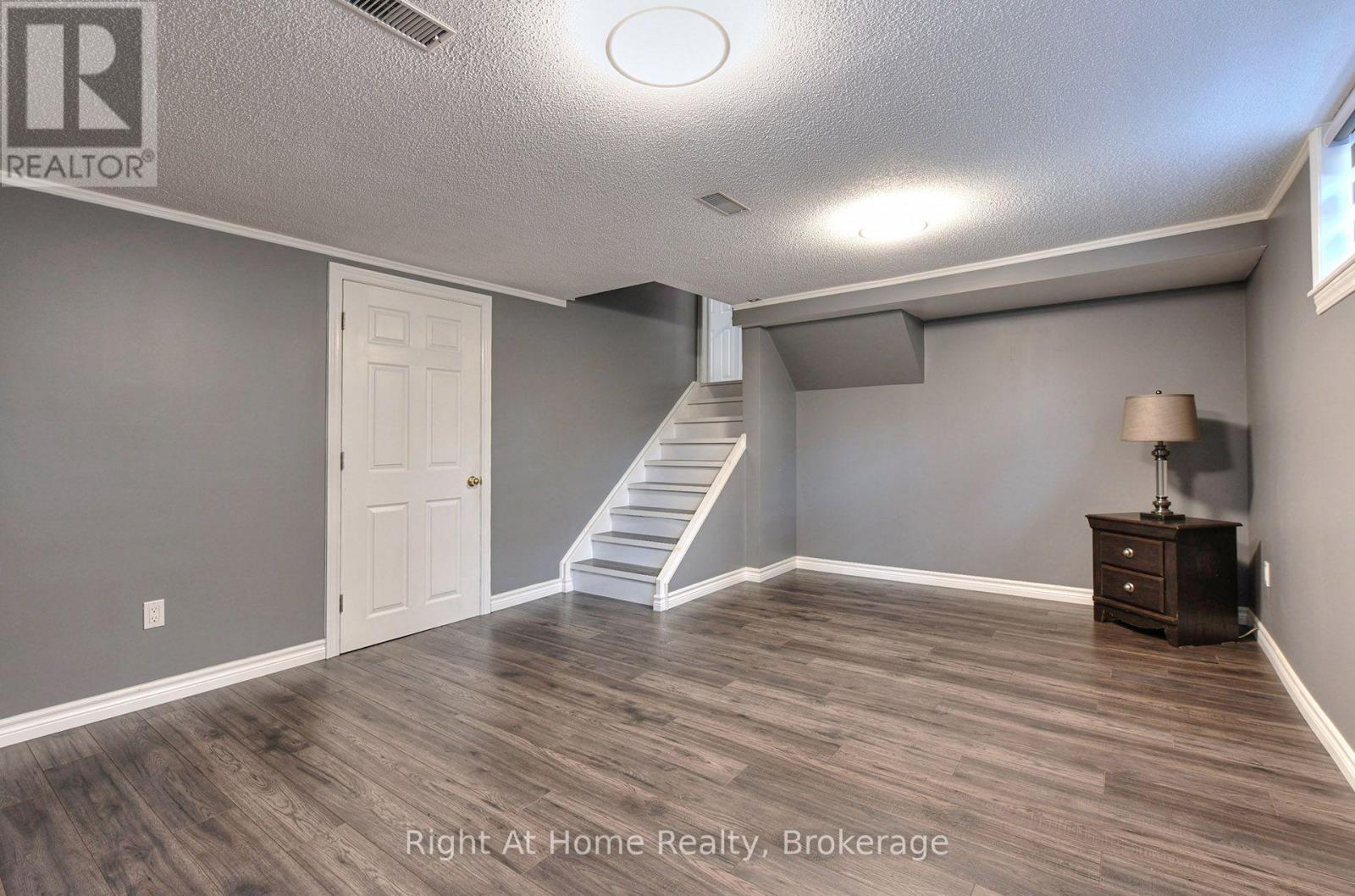 188 Hillsdale Avenue, Oshawa, Ontario  L1G 2P7 - Photo 22 - E13681382