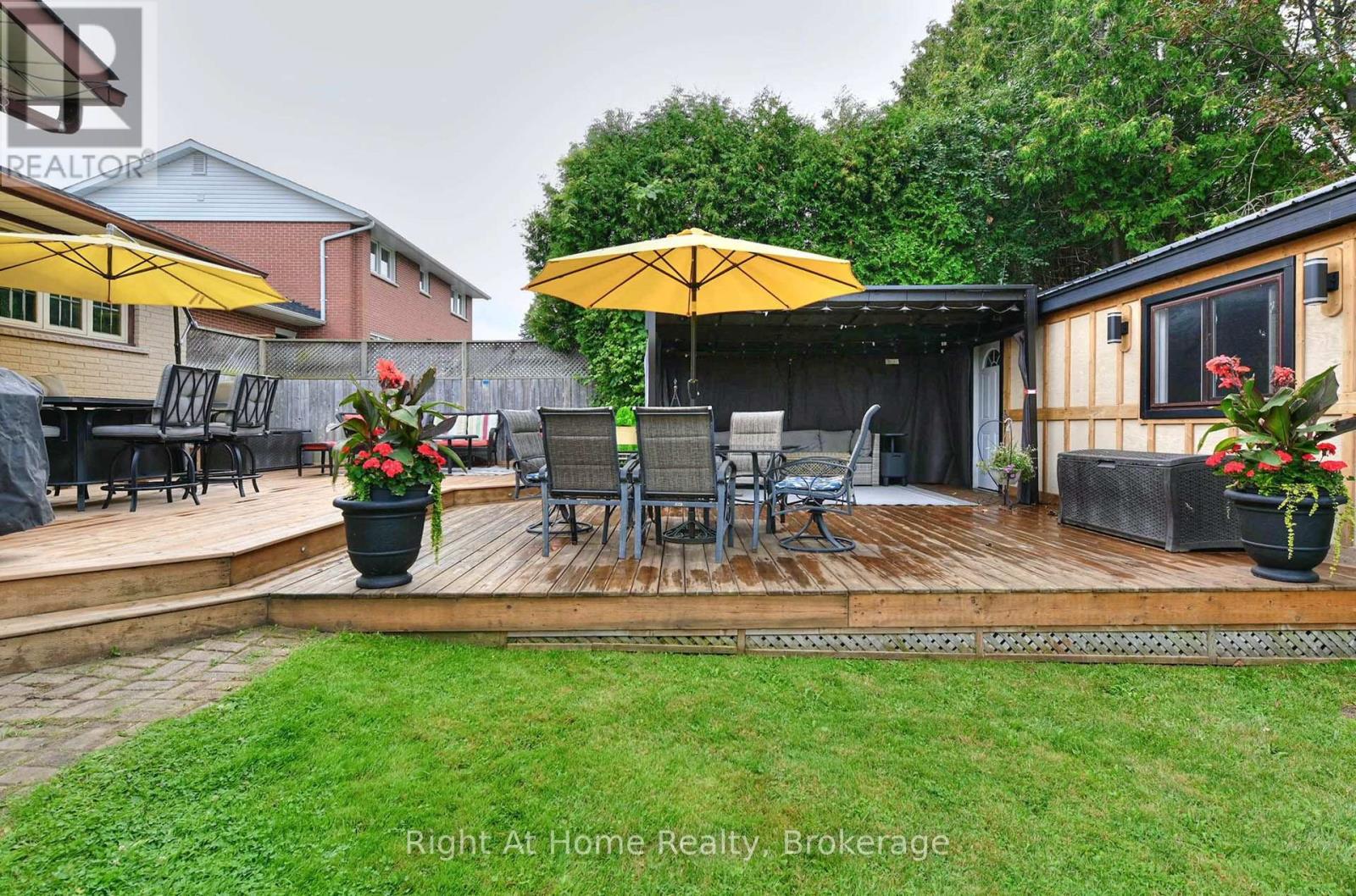 188 Hillsdale Avenue, Oshawa, Ontario  L1G 2P7 - Photo 6 - E13681382