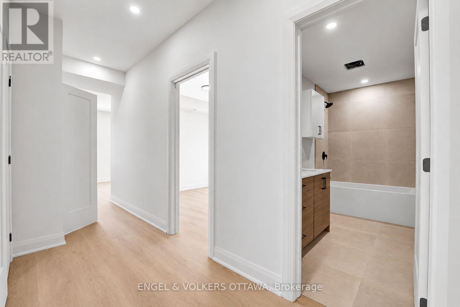 8 - 655 Donat Street N, Ottawa, Ontario  K1K 3L8 - Photo 10 - X13681162