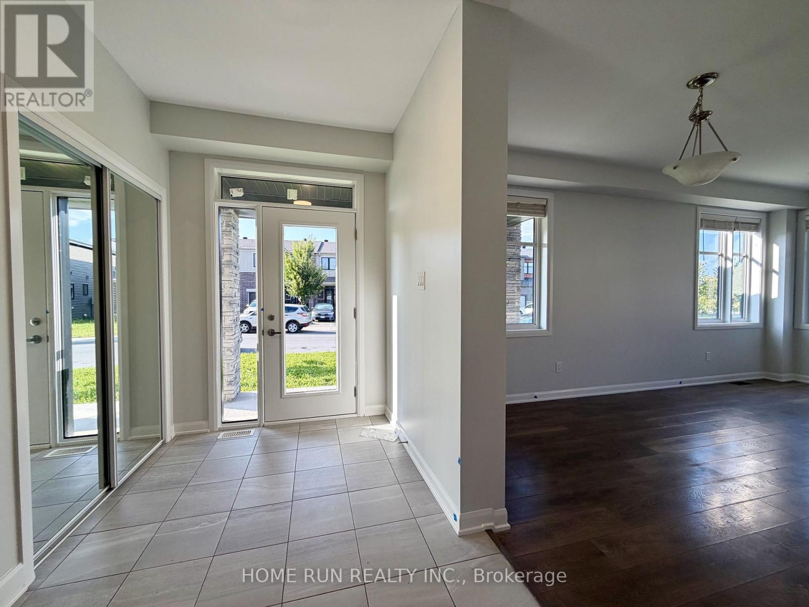 1009 Ballyhale Heights, Ottawa, Ontario  K2J 6Y5 - Photo 5 - X13681376