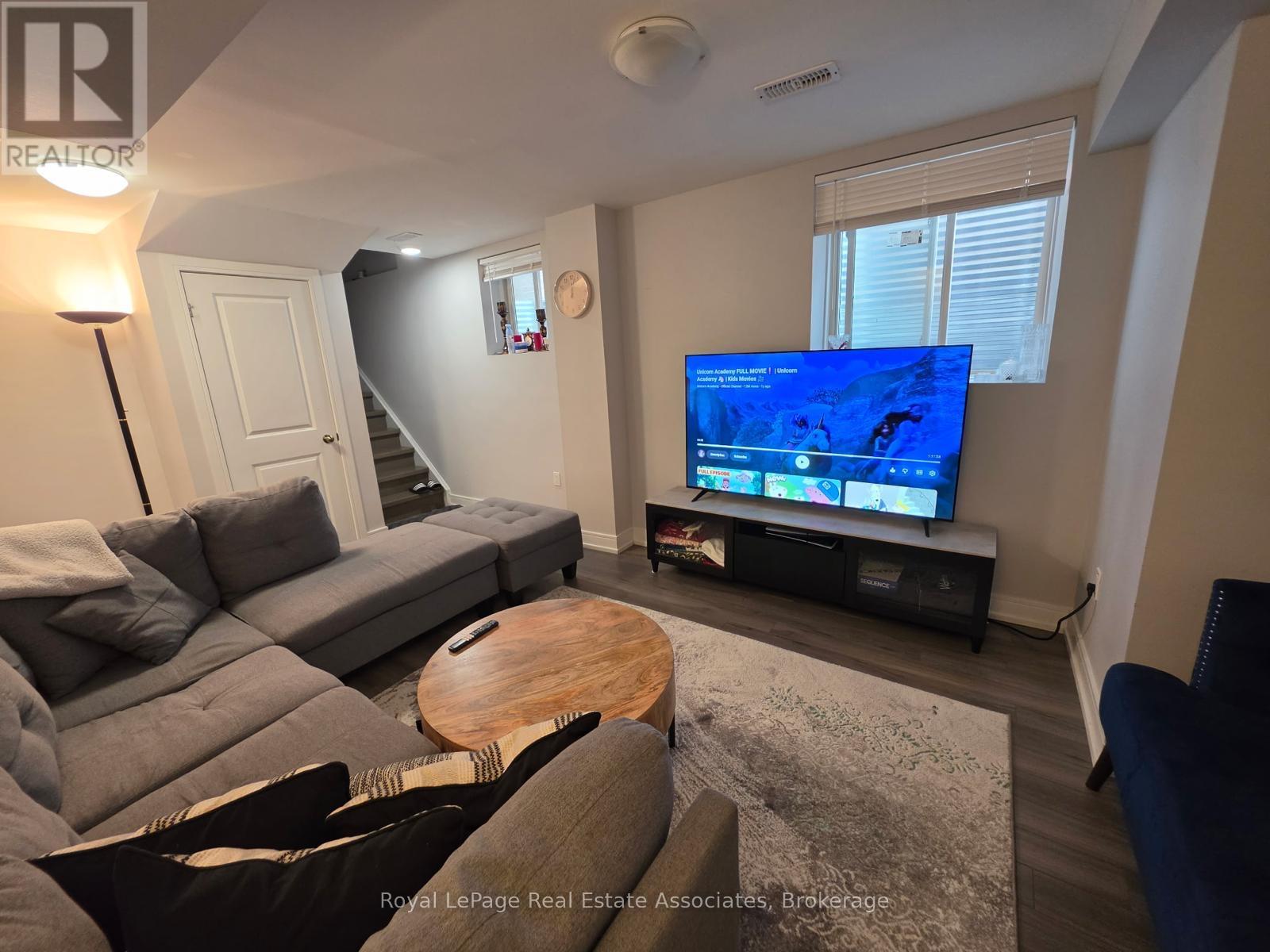 1241 Raspberry Terrace, Milton, Ontario  L9T 2X5 - Photo 3 - W13641686