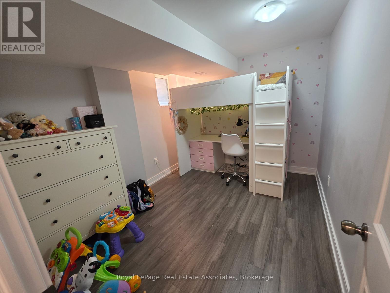 1241 Raspberry Terrace, Milton, Ontario  L9T 2X5 - Photo 6 - W13641686