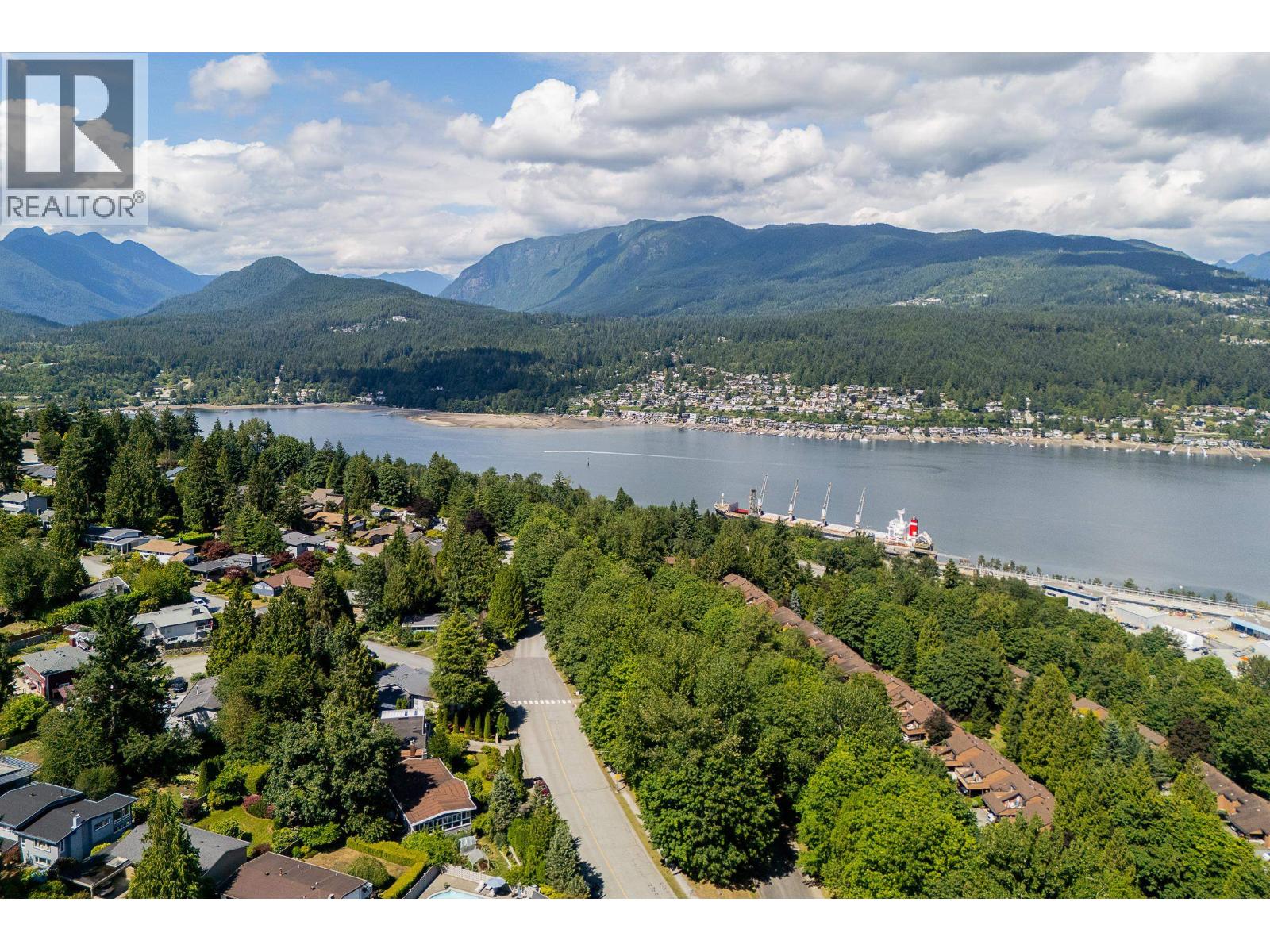 137 College Park Way, Port Moody, British Columbia  V3H 1S5 - Photo 39 - R3143995