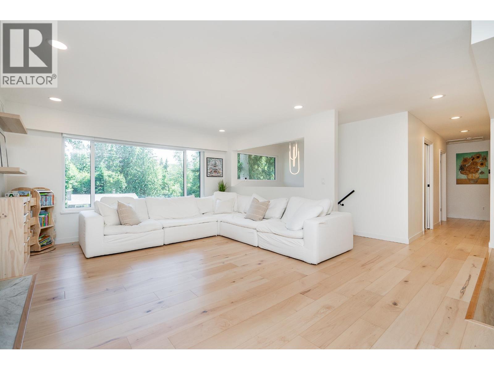 137 College Park Way, Port Moody, British Columbia  V3H 1S5 - Photo 4 - R3143995