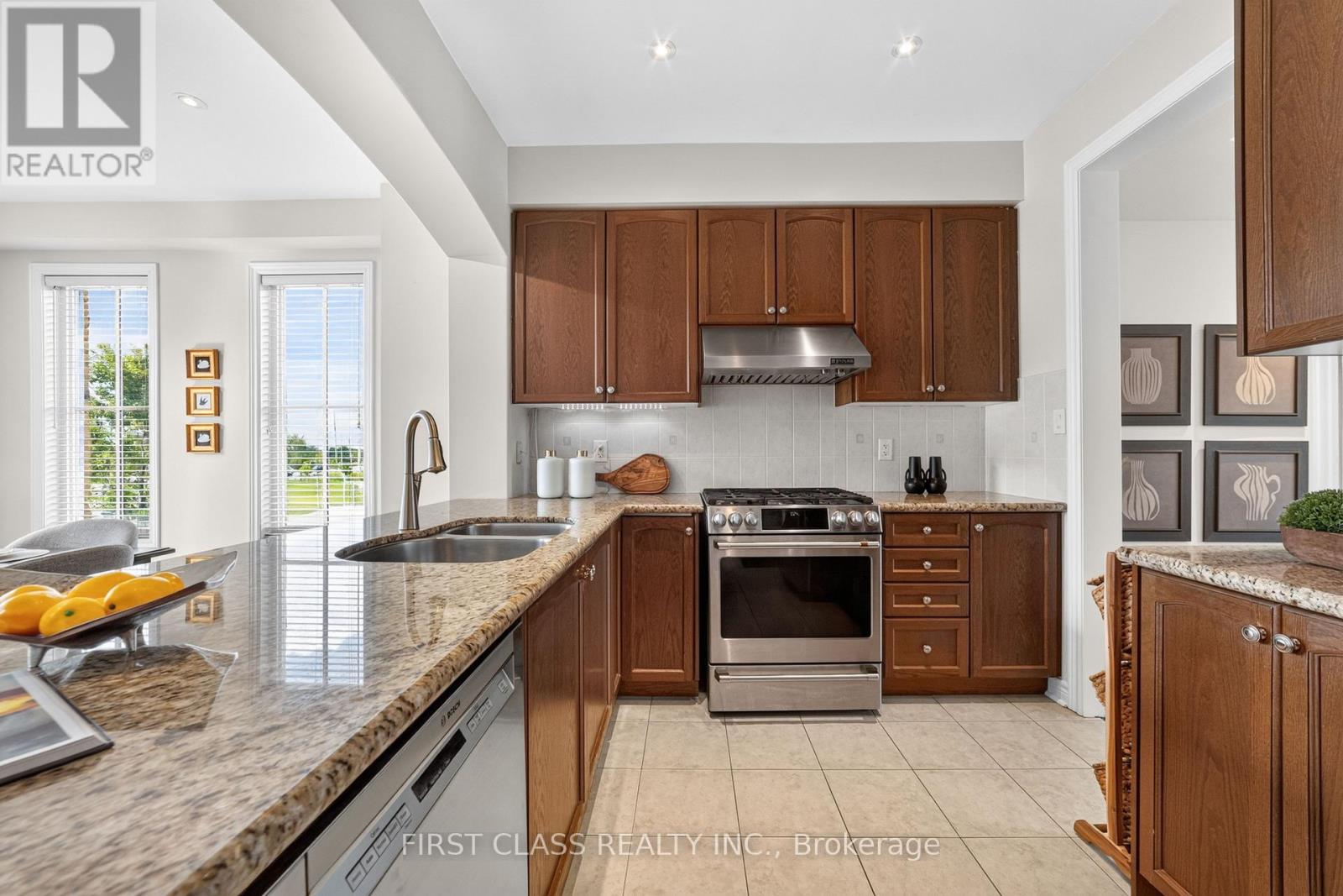 67 Walter Scott Crescent, Markham, Ontario  L6C 0E7 - Photo 13 - N13681364