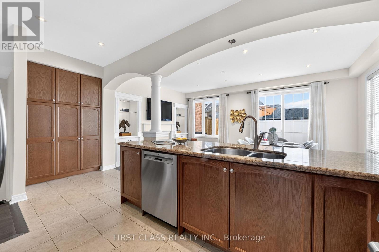 67 Walter Scott Crescent, Markham, Ontario  L6C 0E7 - Photo 15 - N13681364
