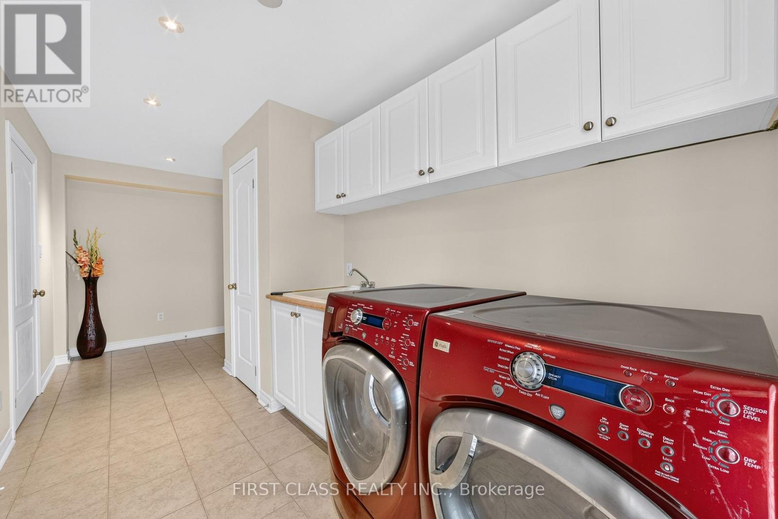 67 Walter Scott Crescent, Markham, Ontario  L6C 0E7 - Photo 7 - N13681364