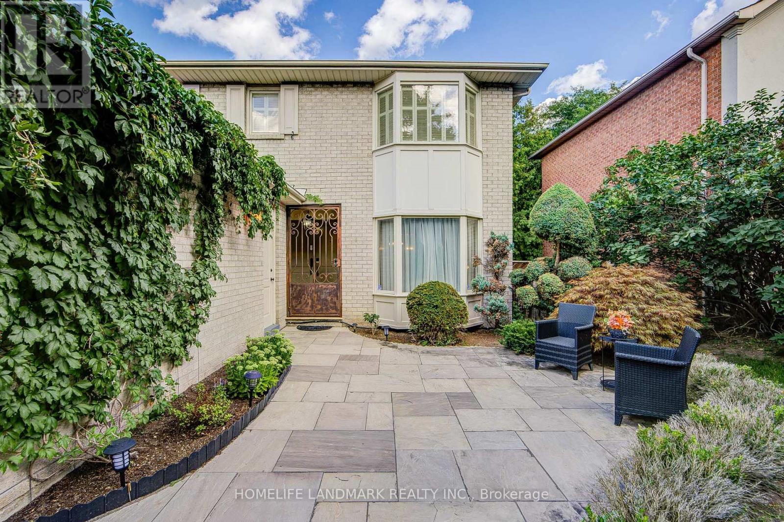 37 Maimonides Court, Vaughan, Ontario  L4J 4X8 - Photo 3 - N13681380