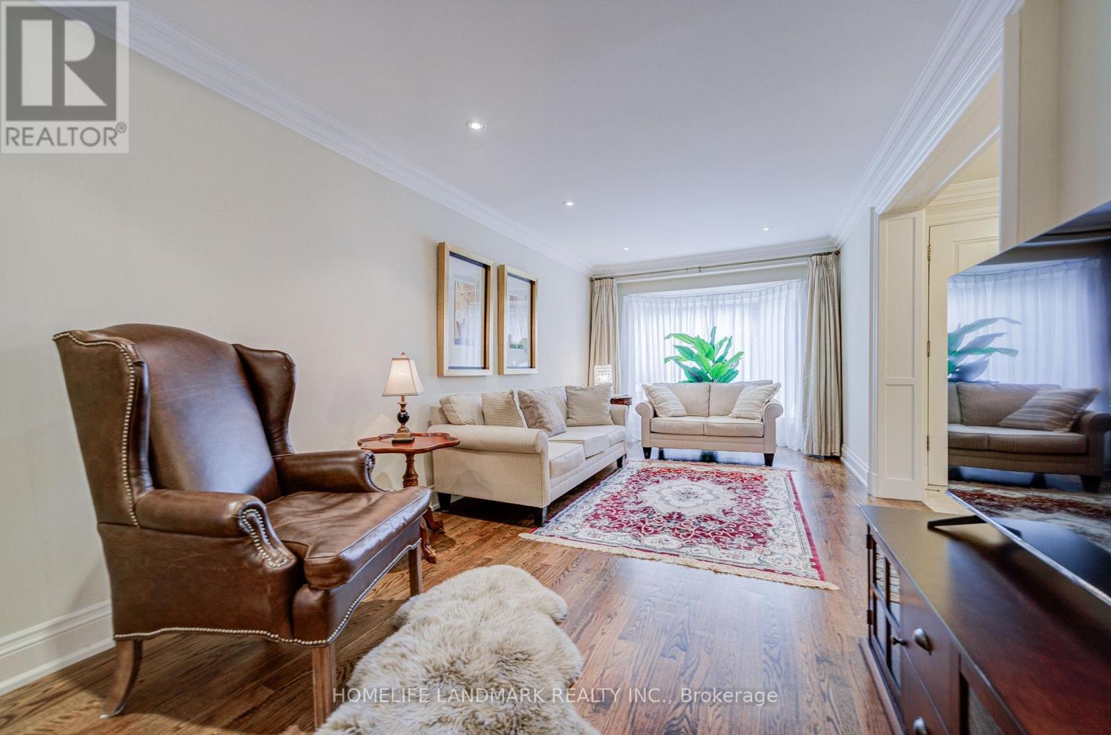 37 Maimonides Court, Vaughan, Ontario  L4J 4X8 - Photo 8 - N13681380