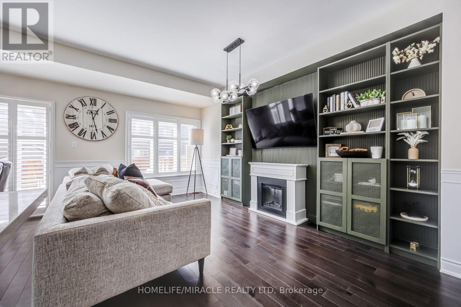 65 Lorne Thomas Place, New Tecumseth, Ontario  L9R 0V8 - Photo 12 - N13681388