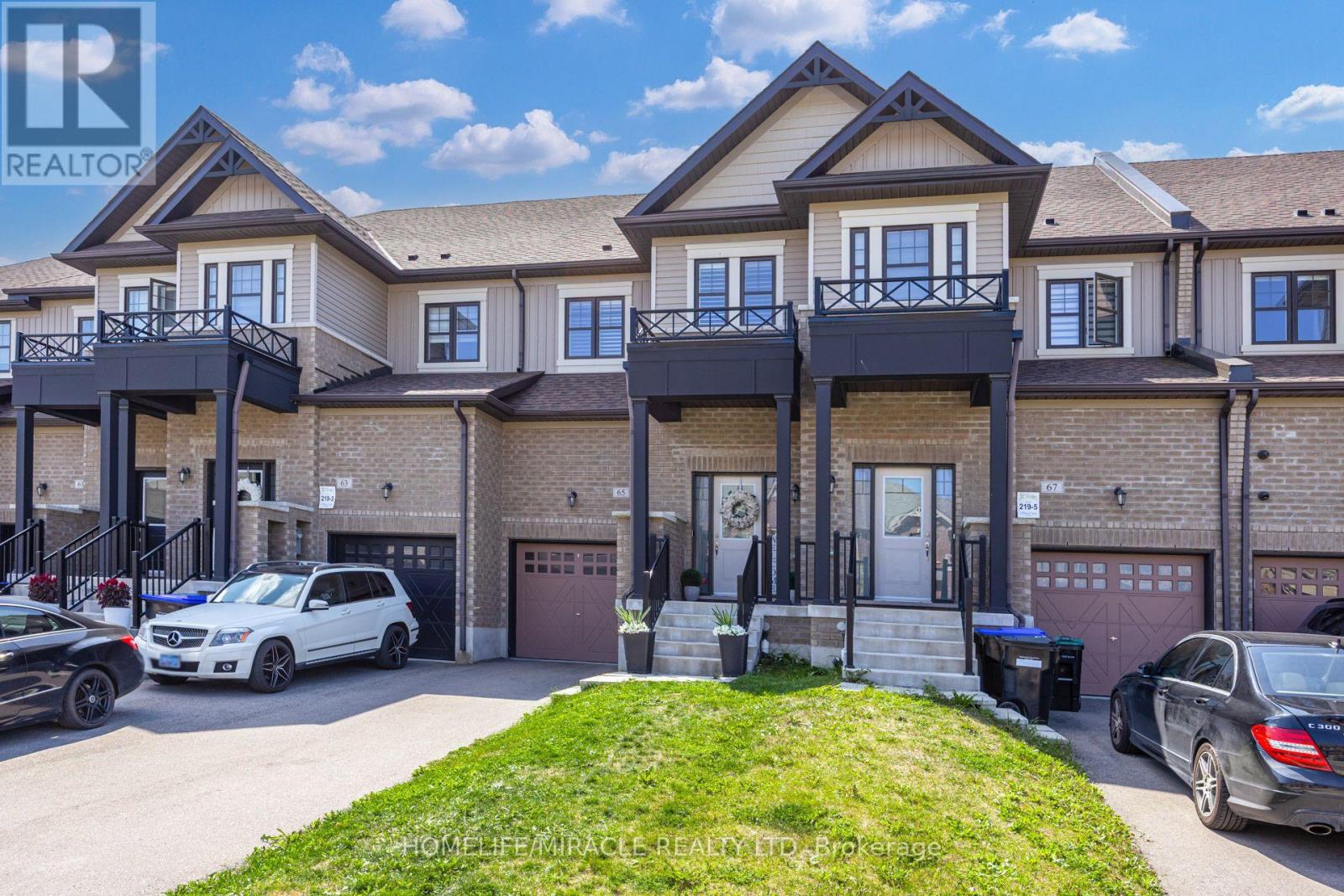 65 Lorne Thomas Place, New Tecumseth, Ontario  L9R 0V8 - Photo 3 - N13681388