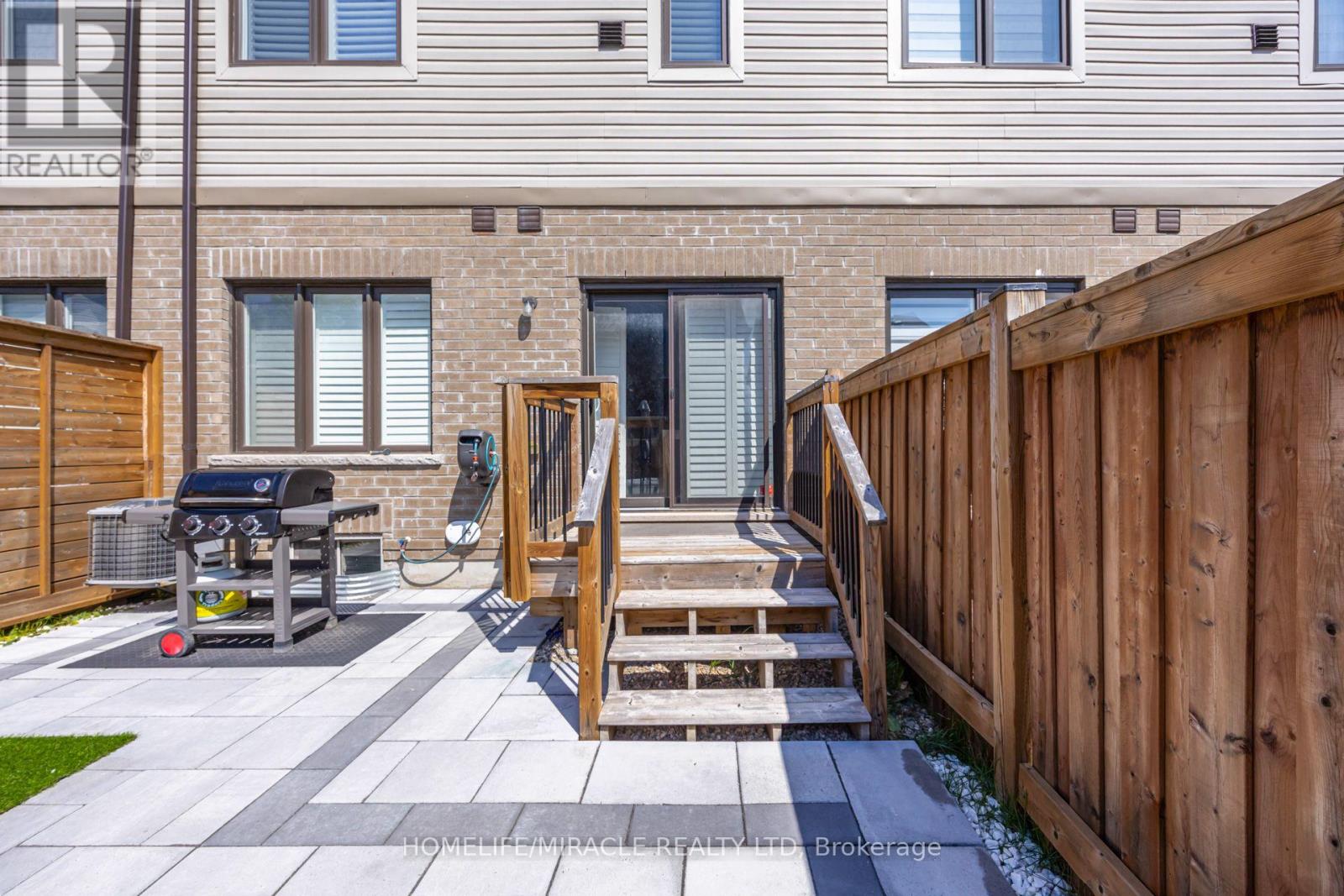 65 Lorne Thomas Place, New Tecumseth, Ontario  L9R 0V8 - Photo 47 - N13681388