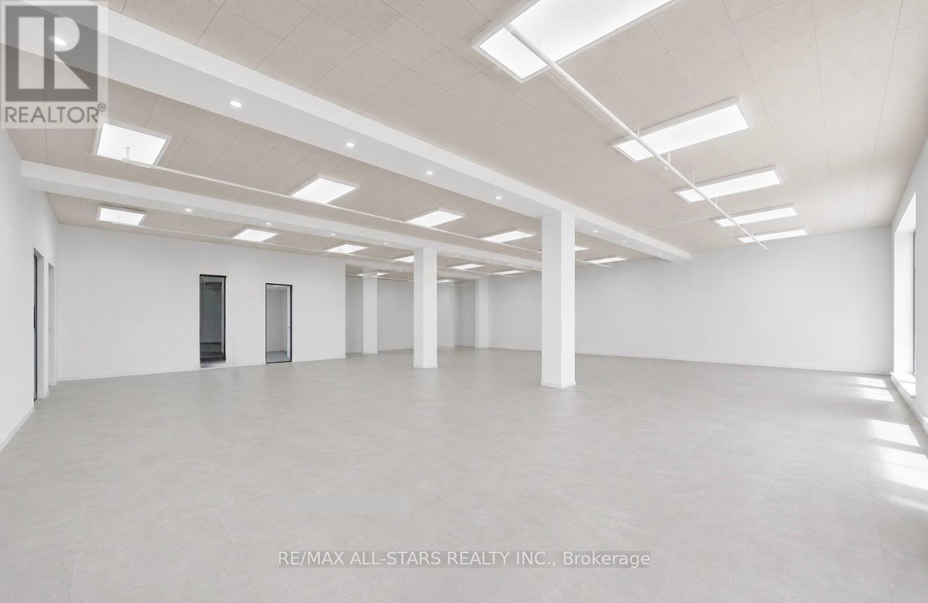 100 - 14 Mccaul Street, Toronto, Ontario  M5T 1V6 - Photo 8 - C12960402