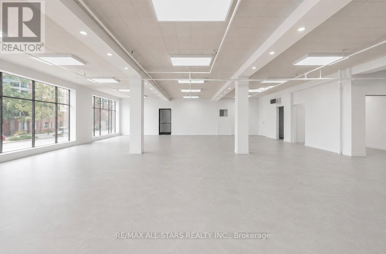 101 - 14 Mccaul Street, Toronto, Ontario  M5T 1V6 - Photo 7 - C12960408