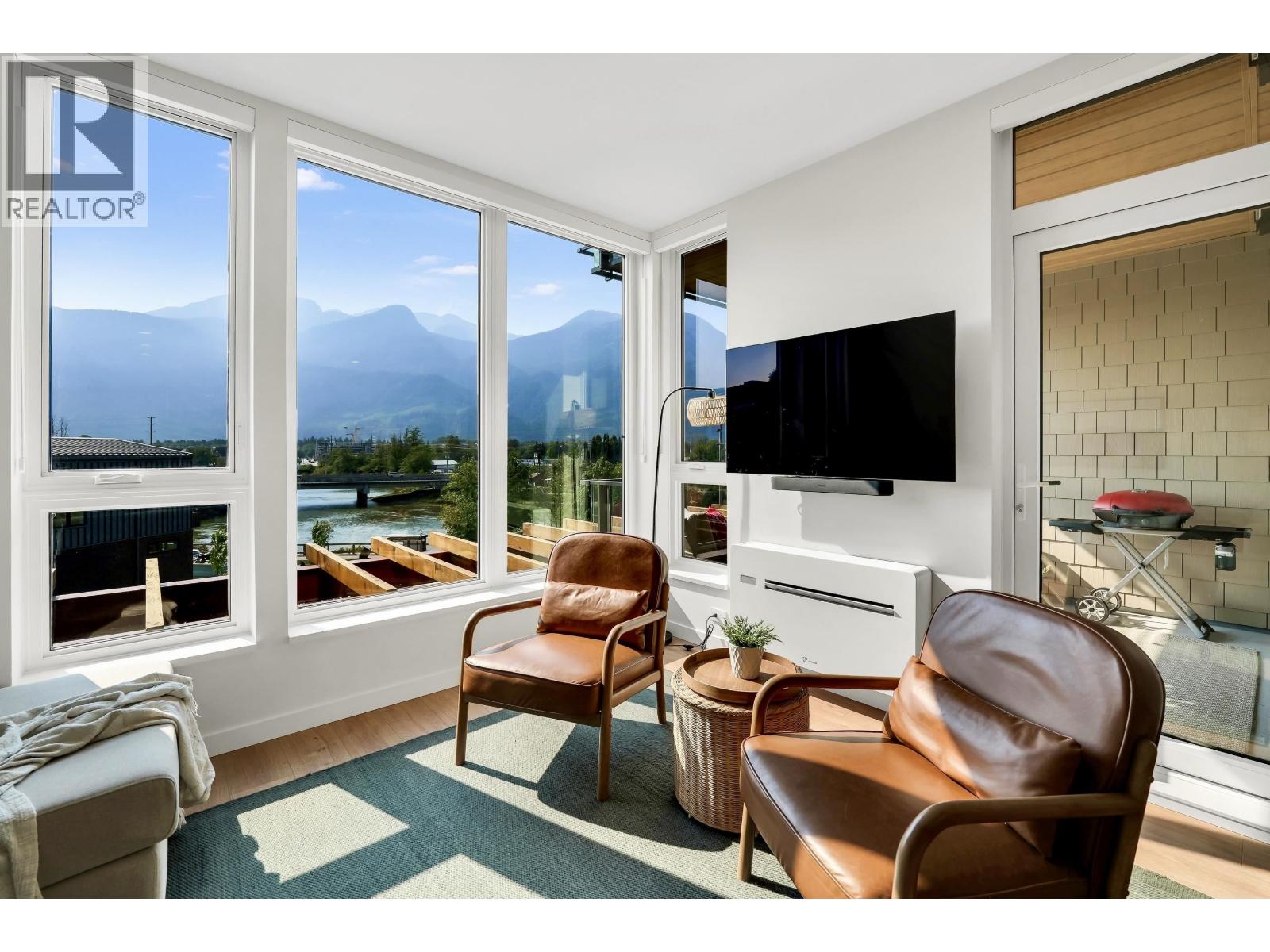 313 1506 SCOTT CRESCENT, Squamish, British Columbia
