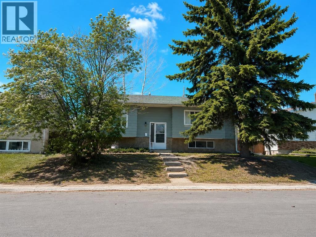 215 Penbrooke Way SE, Calgary, Alberta