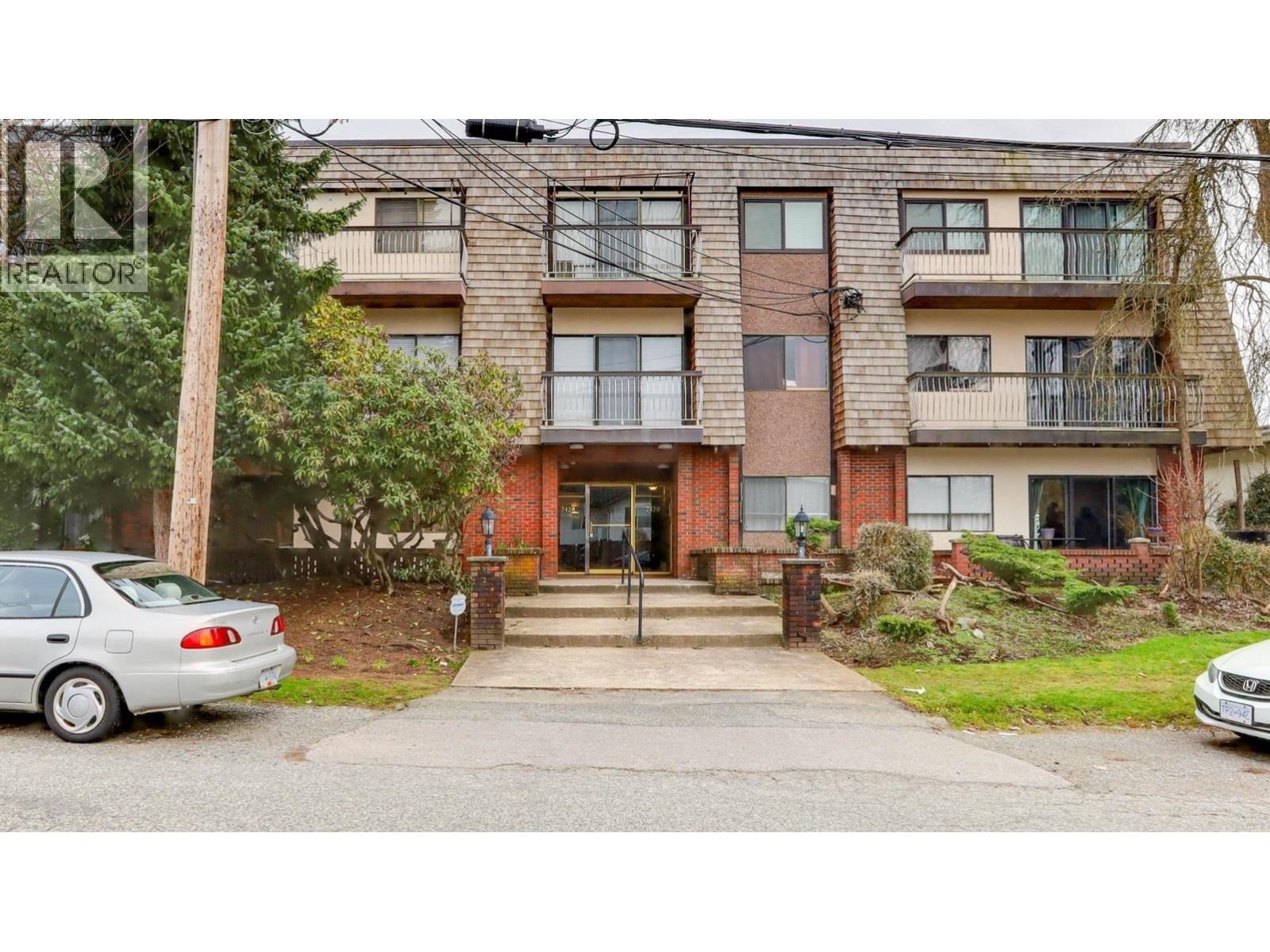 308 7428 19th Avenue, Burnaby, British Columbia  V3N 1E1 - Photo 2 - R3154280
