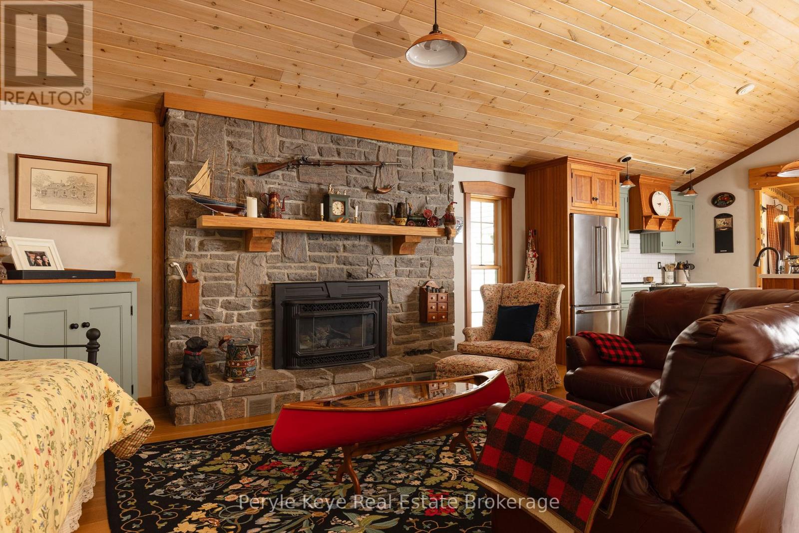 1159 Maplehurst Drive, Lake Of Bays (Franklin), Ontario  P1H 2J6 - Photo 13 - X13681450
