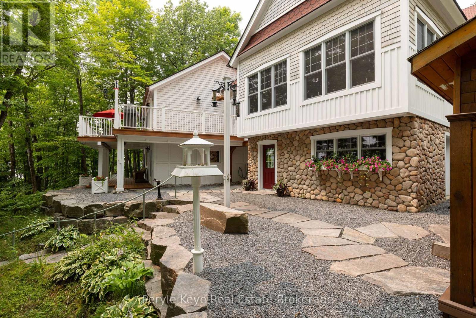 1159 Maplehurst Drive, Lake Of Bays (Franklin), Ontario  P1H 2J6 - Photo 8 - X13681450