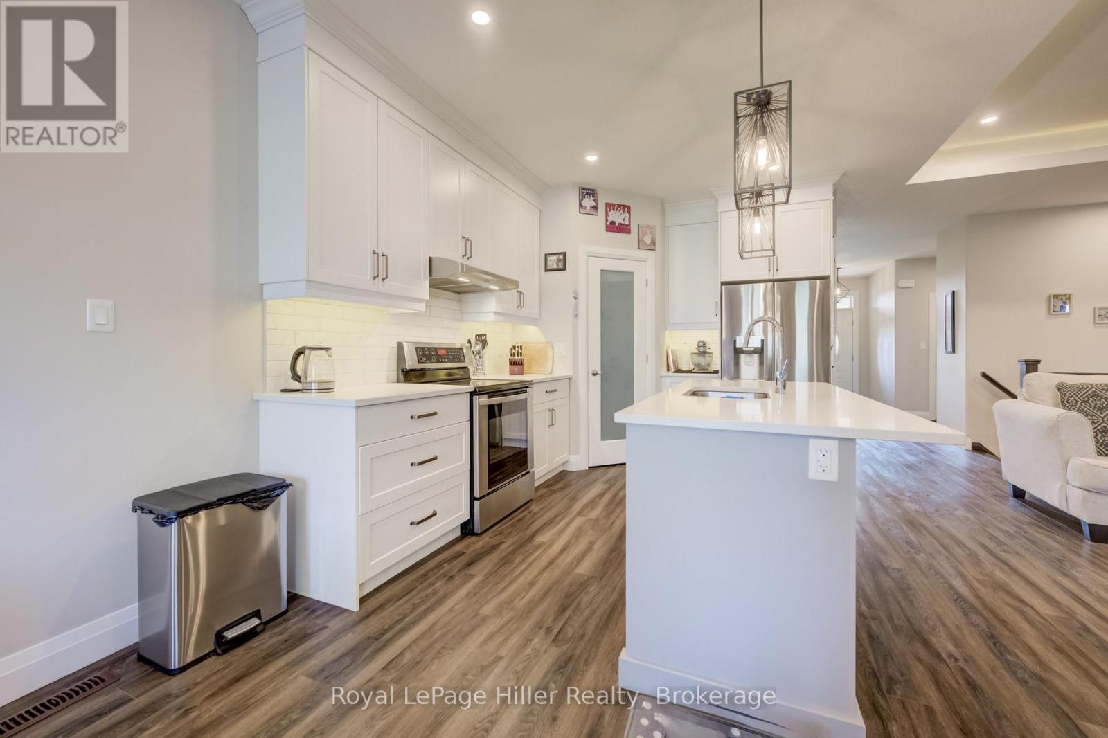 35 Orr Street, Stratford, Ontario  N5A 0H7 - Photo 11 - X13681452