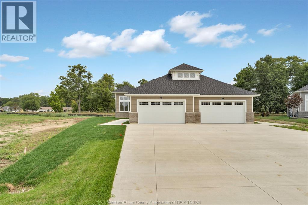 29 Sandcastle, Amherstburg, Ontario  N9V 0J2 - Photo 2 - 26017719