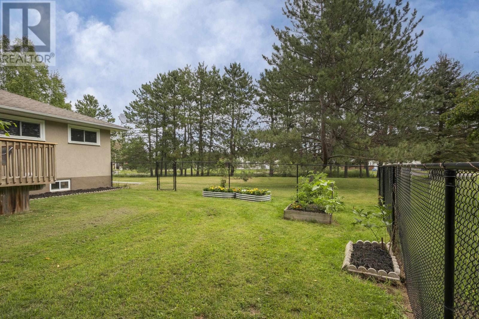 2312 Rosslyn Rd, Thunder Bay, Ontario  P7K 1G7 - Photo 11 - TB2602337