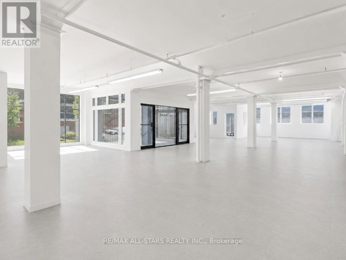 102 - 14 Mccaul Street, Toronto, Ontario  M5T 1V6 - Photo 7 - C12960410