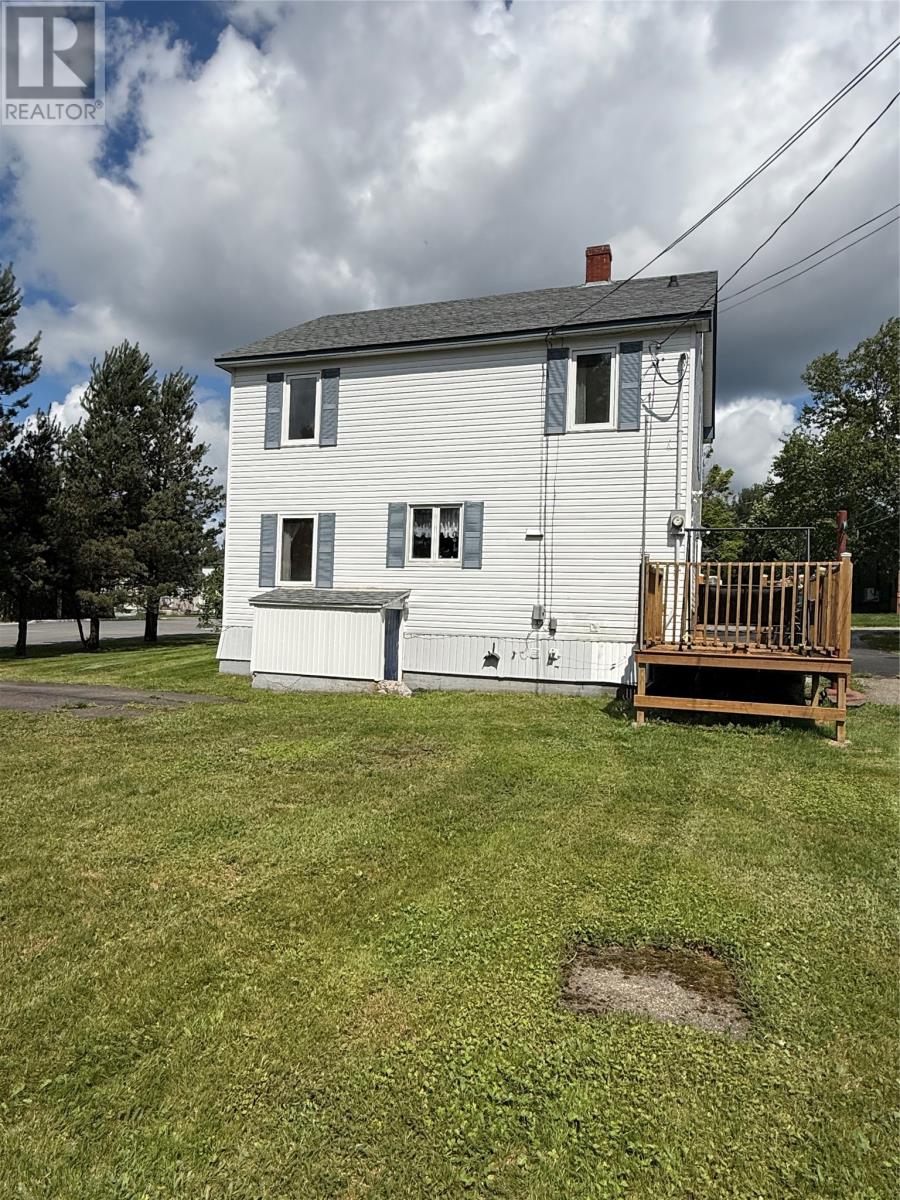 12 Exploits Avenue, Grand Falls-Windsor — photo 5