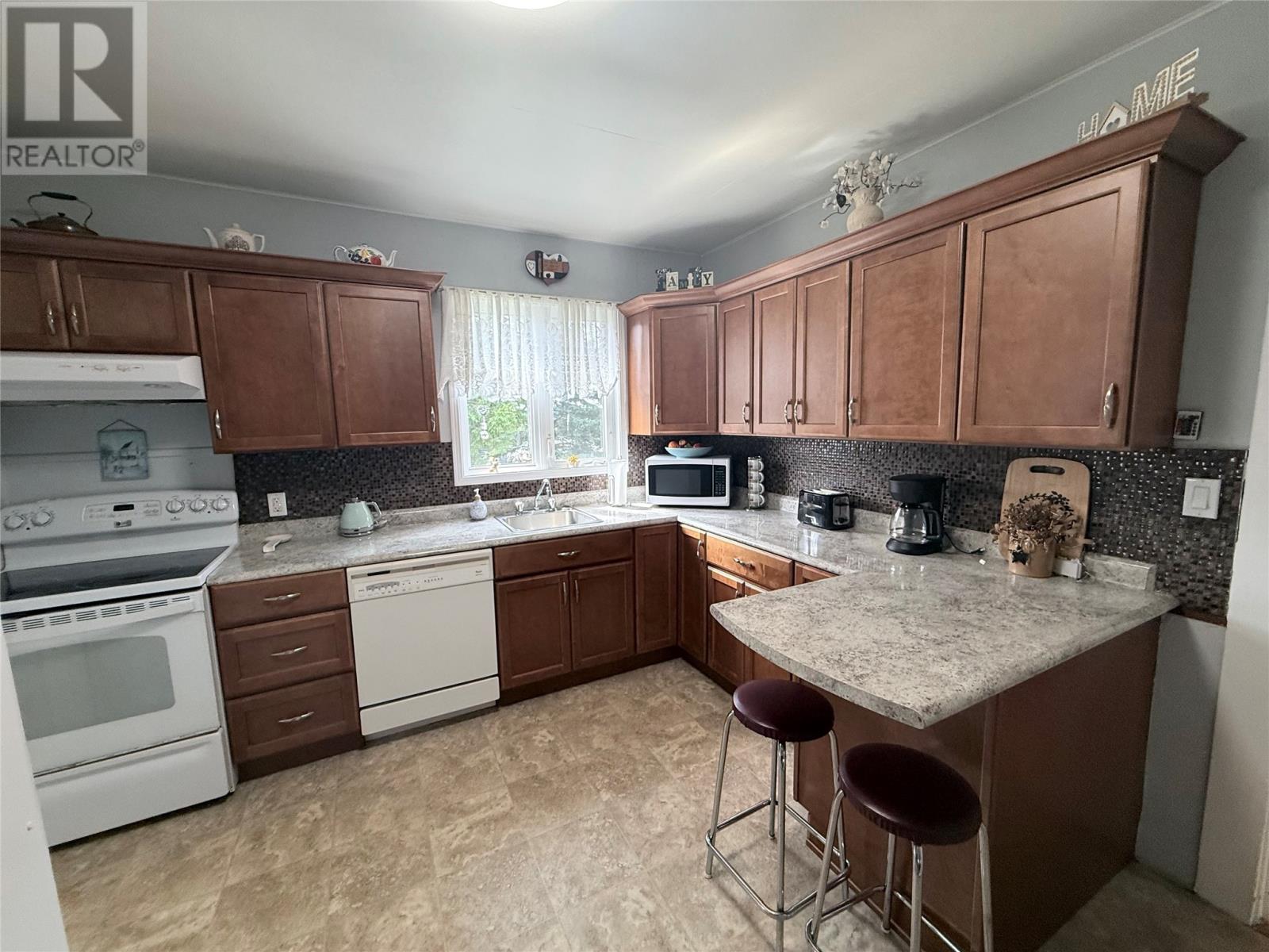 12 Exploits Avenue, Grand Falls-Windsor — photo 7