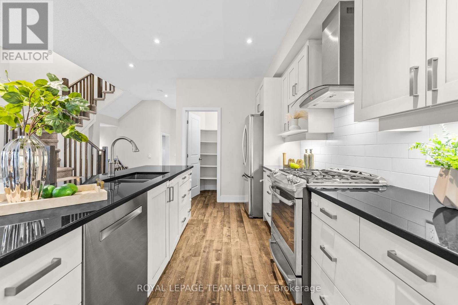 605 Tennant Way, Ottawa, Ontario  K4M 0C6 - Photo 7 - X13681482