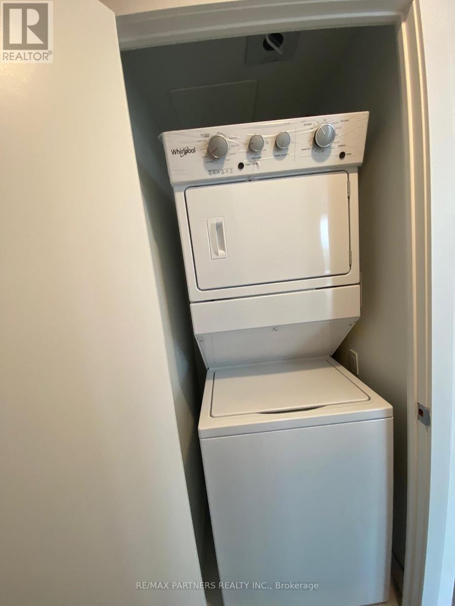 1001 - 1 Cardiff Road, Toronto, Ontario  M4P 0G2 - Photo 10 - C13681402