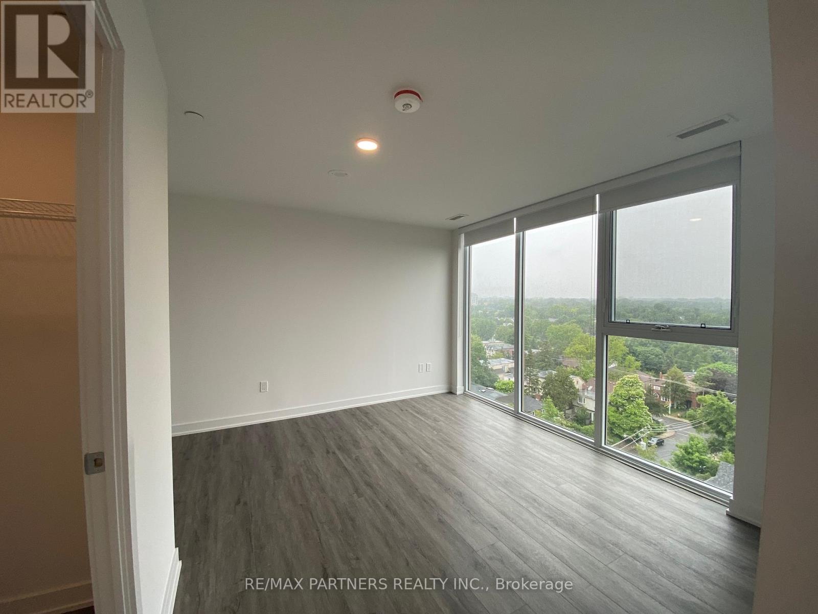 1001 - 1 Cardiff Road, Toronto, Ontario  M4P 0G2 - Photo 6 - C13681402