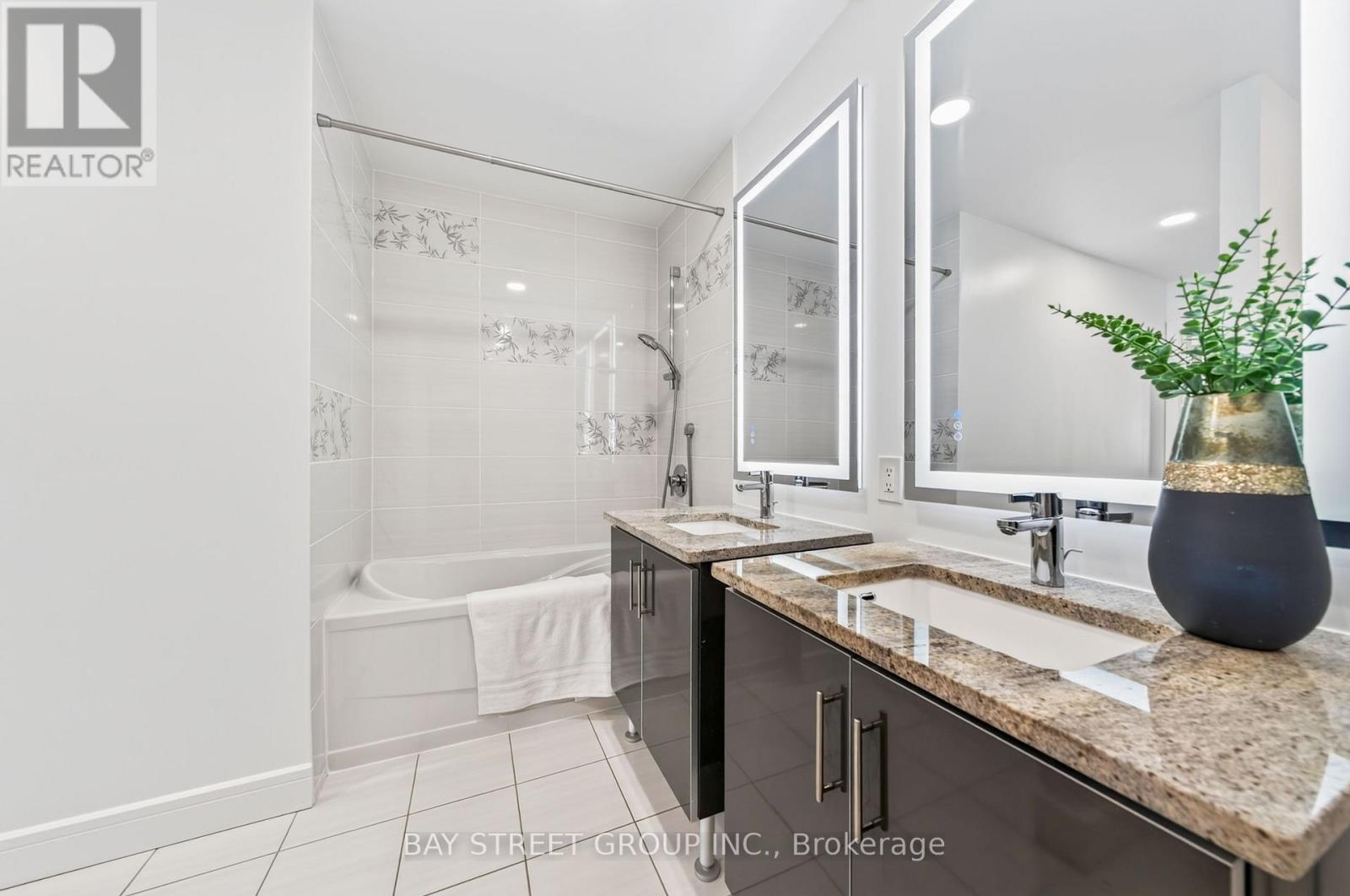 N110 - 116 George Street, Toronto, Ontario M5A 3S2 - Photo 36 - C13681410