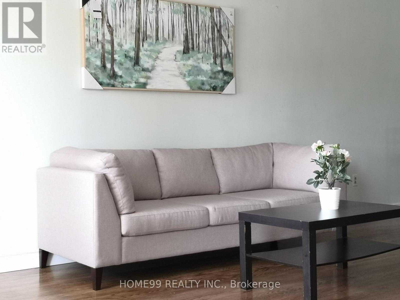 Upper - 137 Pineway Boulevard, Toronto, Ontario  M2H 1A9 - Photo 8 - C13681440