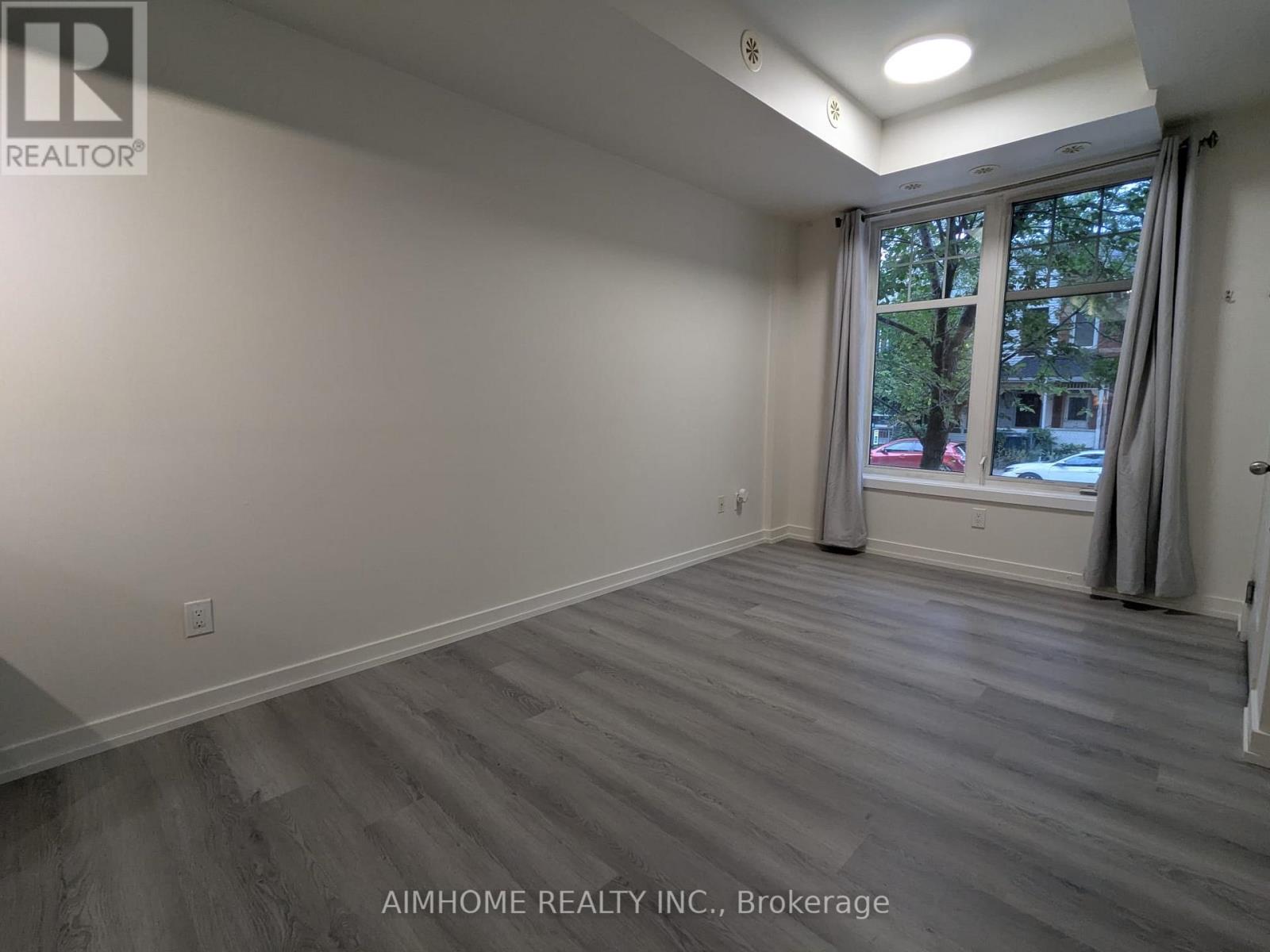40 - 140 Broadview Avenue, Toronto, Ontario  M4M 0A8 - Photo 3 - E13681424