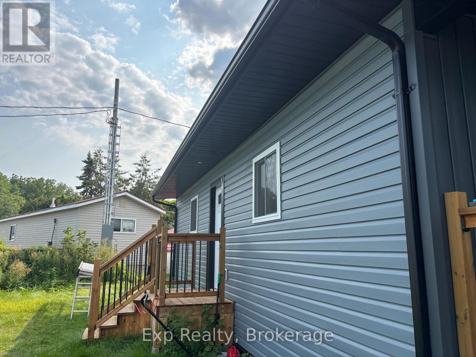 28 - 529 Old 2 Highway, Quinte West, Ontario  K8P 5V5 - Photo 2 - X13681472