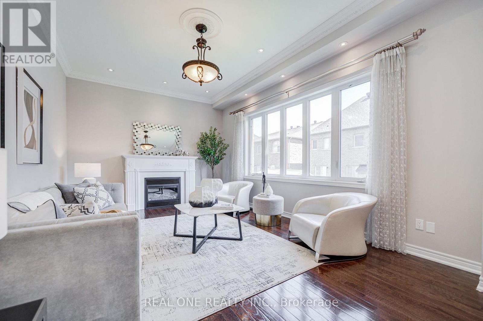 66 Wozniak Crescent, Markham, Ontario  L6E 0L4 - Photo 13 - N13681398