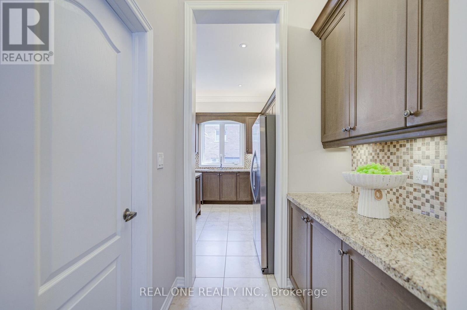 66 Wozniak Crescent, Markham, Ontario  L6E 0L4 - Photo 19 - N13681398
