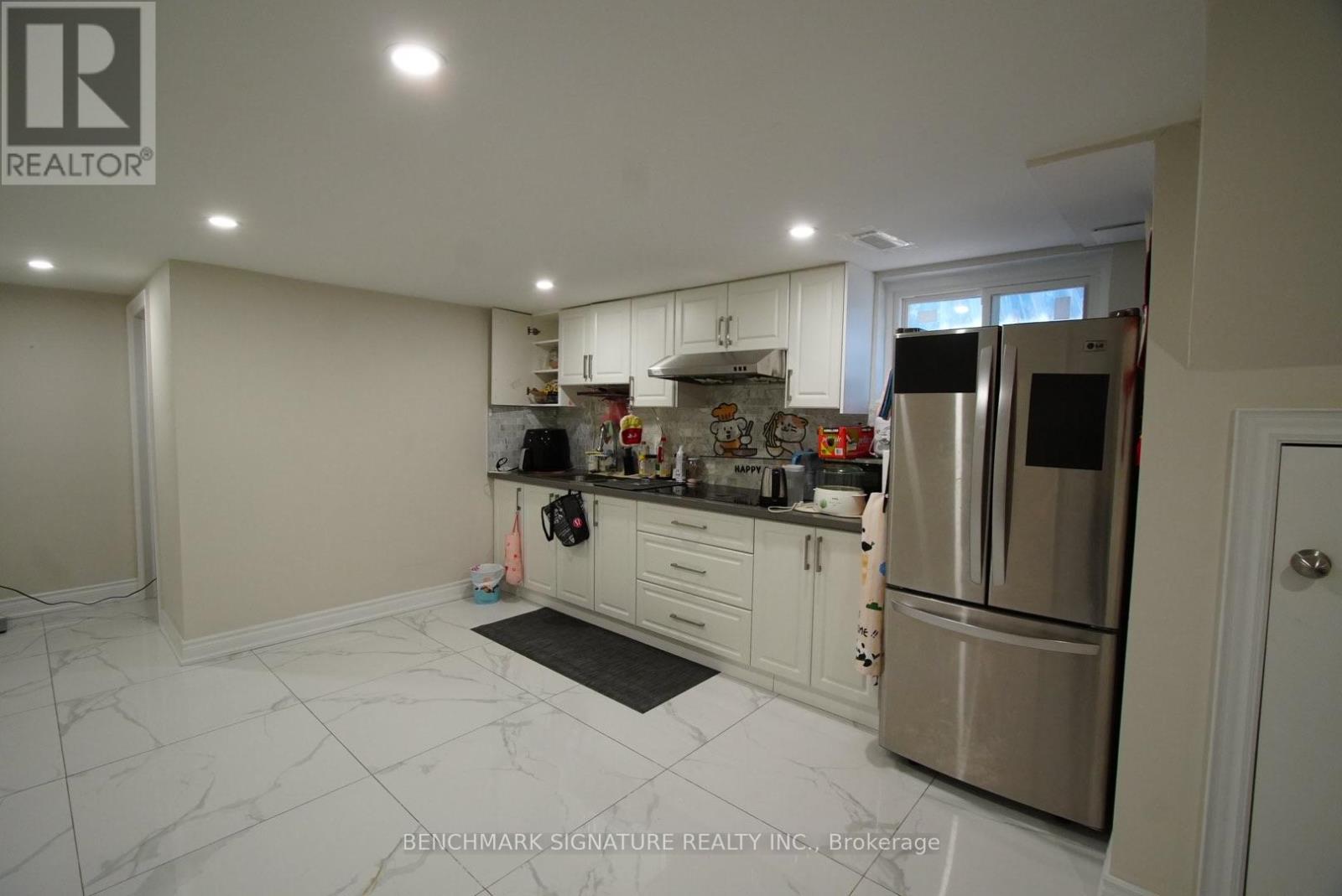 BSMT - 220 LUCAS STREET, Richmond Hill, Ontario