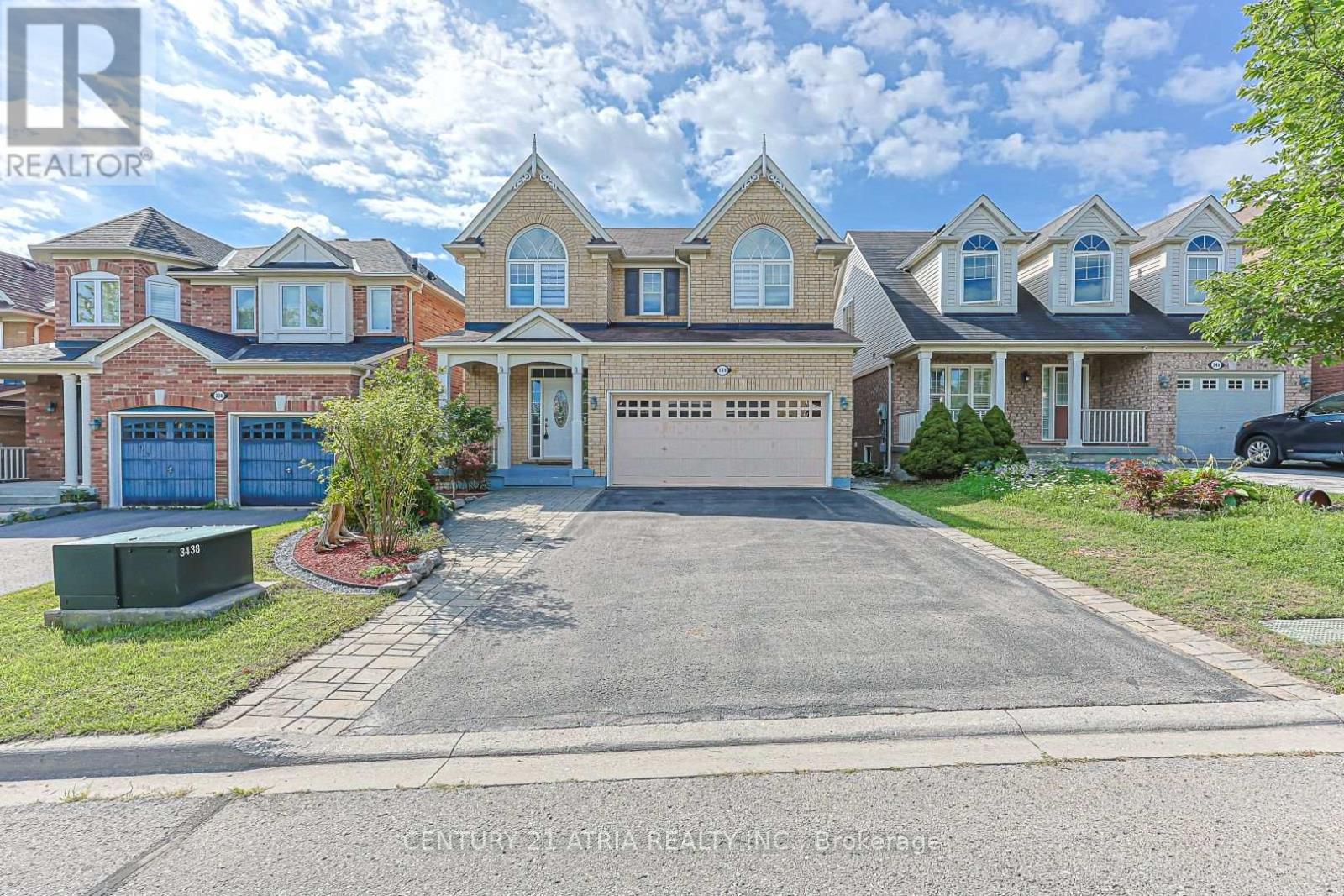 338 Carlissa Run, Newmarket, Ontario  L3X 3J9 - Photo 1 - N13681406