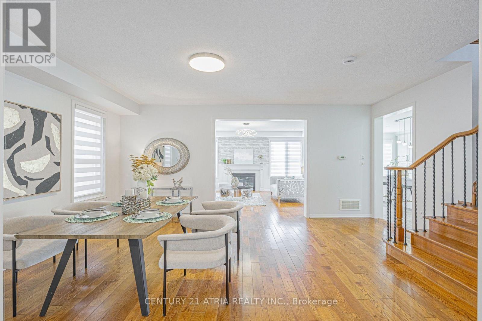 338 Carlissa Run, Newmarket, Ontario  L3X 3J9 - Photo 7 - N13681406