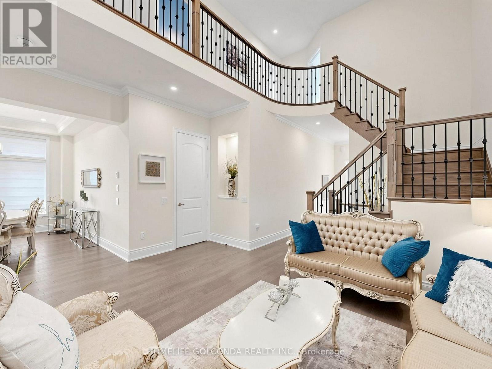 73 Menotti Drive, Richmond Hill, Ontario  L4E 1G7 - Photo 6 - N13681420