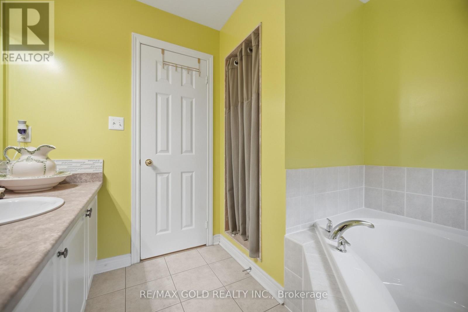 15 Denim Drive, Brampton, Ontario  L6P 1K4 - Photo 29 - W13681444