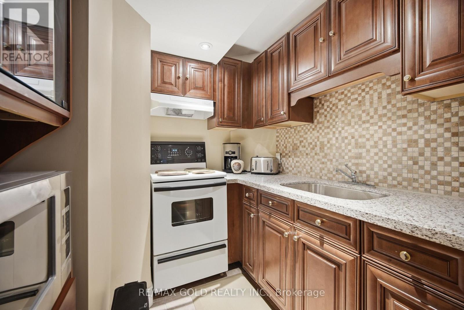 15 Denim Drive, Brampton, Ontario  L6P 1K4 - Photo 44 - W13681444